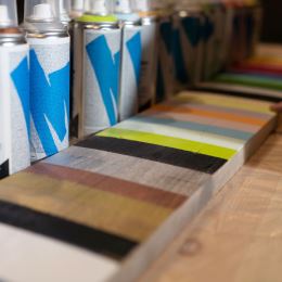 Akril spray Schneider Paint-It 030 - sárga (5)