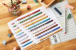 STABILO EASYcolors zsírkréta jobbkezeseknek - szürke (5)